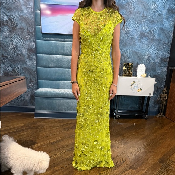 Elie Saab Vibrant Yellow Embellished Gown - Picture 2 of 7